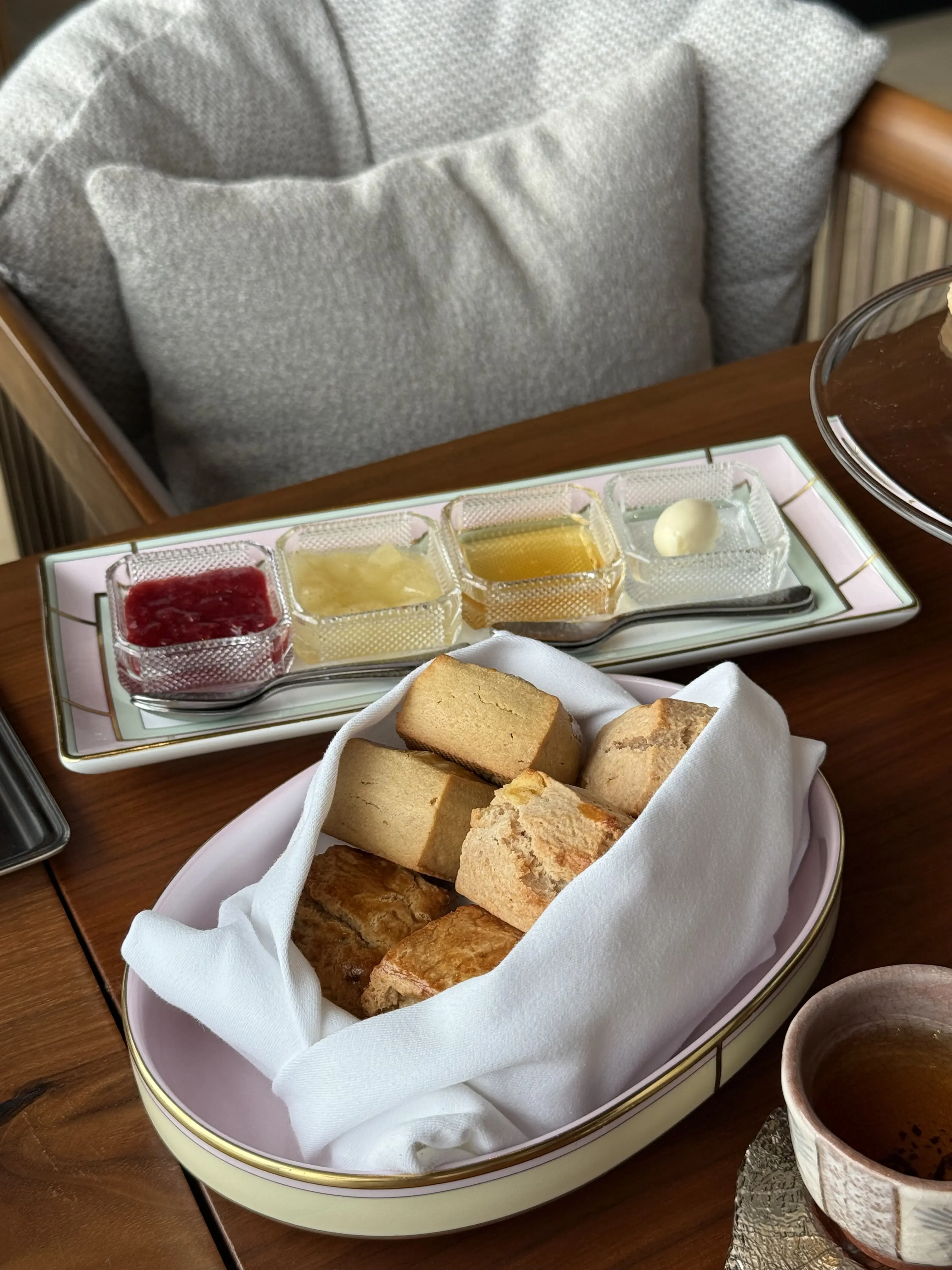 パティーナ大阪「にじり」で楽しむ、贅沢な景色とアフタヌーンティー_1_14