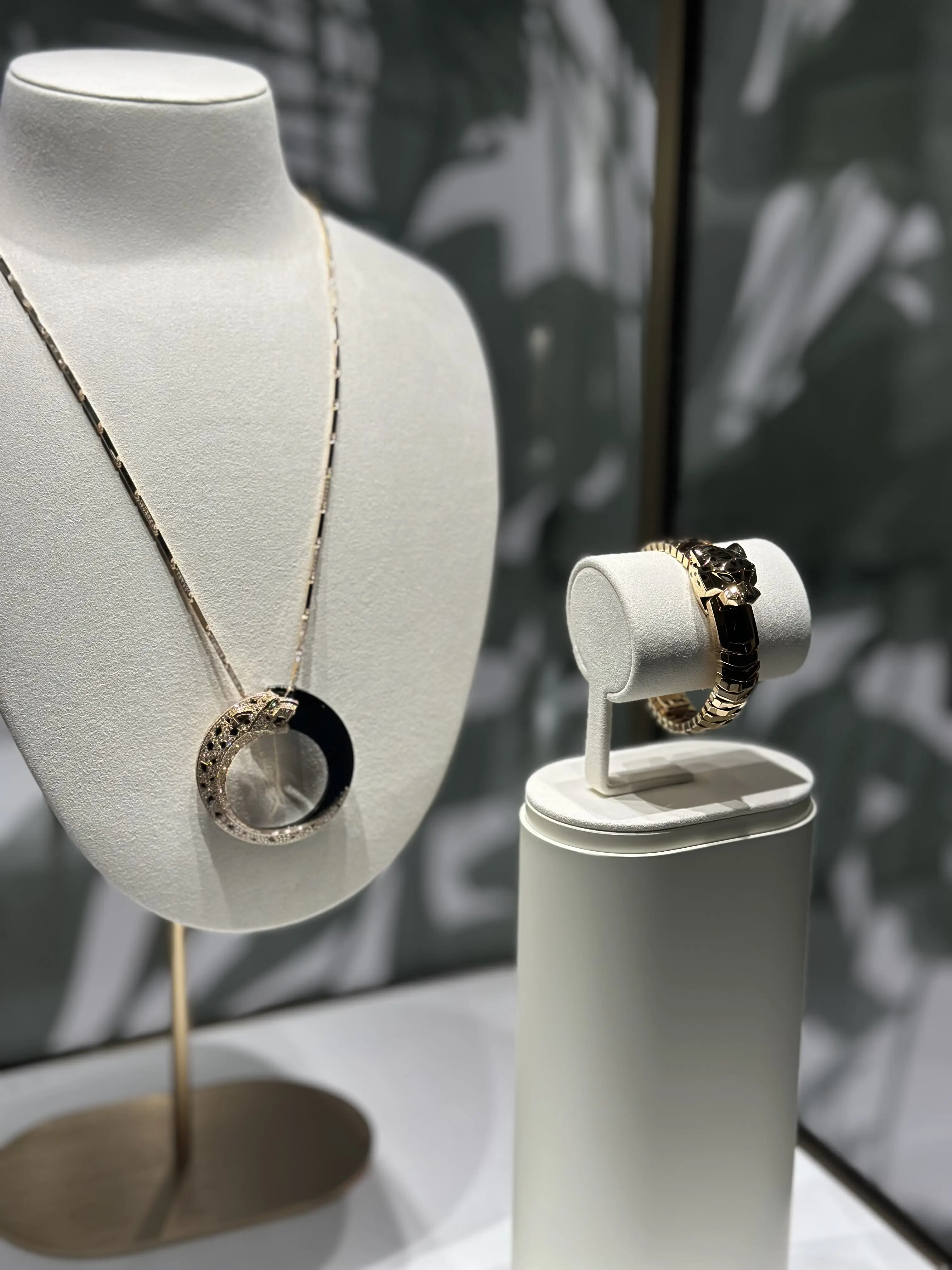 Cartier&quot;INTO TO THE WILD&quot;へ_1_7-2