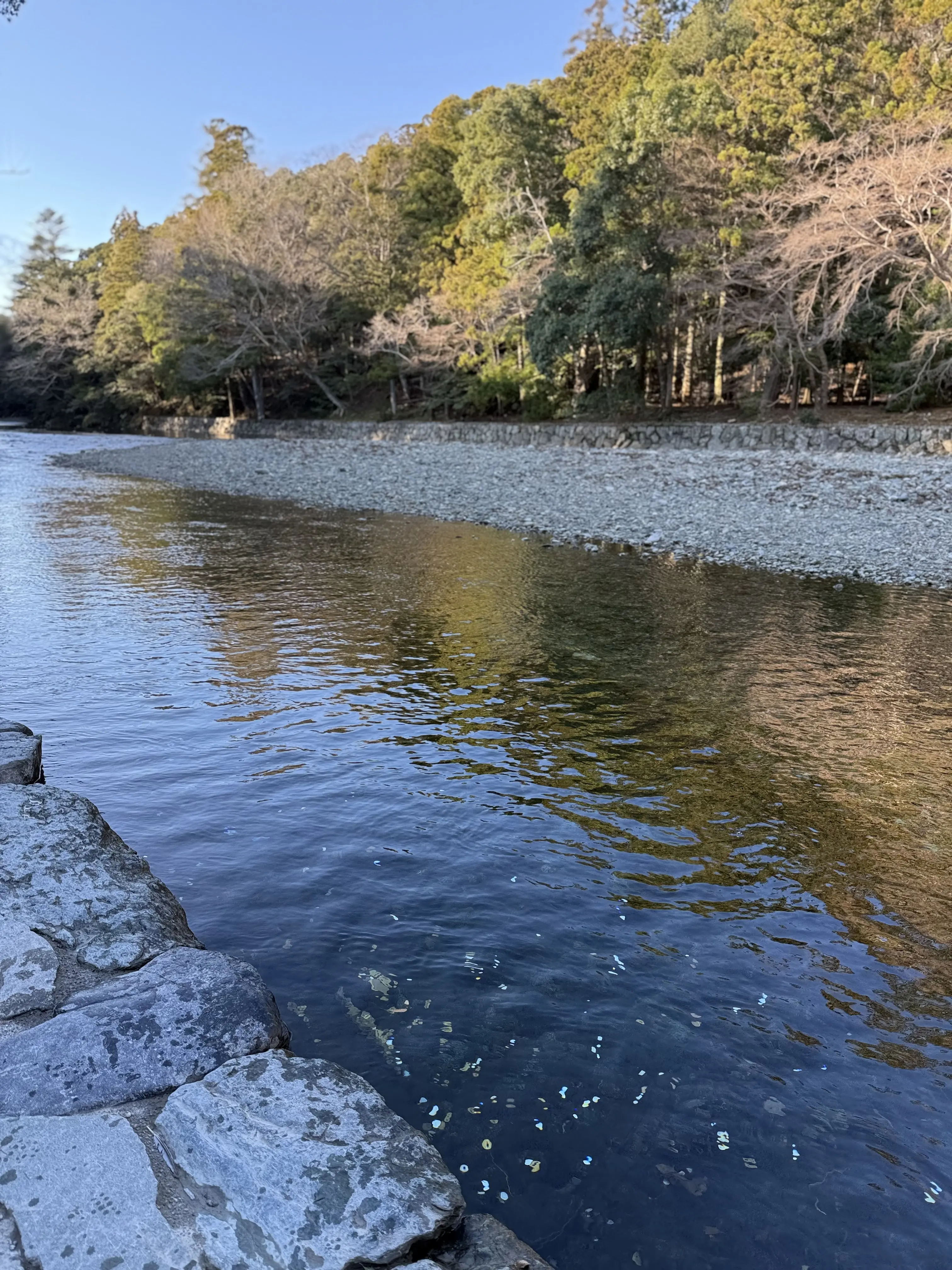 伊勢神宮　初詣　早朝初詣　午年　神馬　三重県　初日の出　ご来光　朝日　五十鈴川　荒祭宮　おかげ横丁　赤福　赤福本店　赤福餅　二見興玉神社　外宮　　内宮　夫婦岩　二見興玉神社　おみくじ　大吉　2026年　日の出　五十鈴川