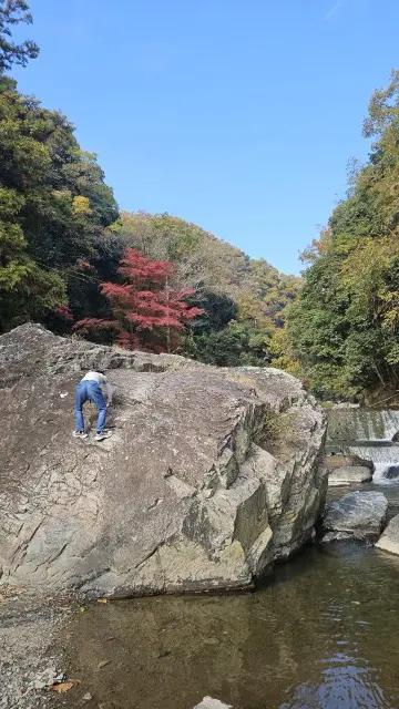 UNIQLO感謝祭戦利品とお気に入りスニーカーを身に付け秋を堪能@摂津峡_1_5