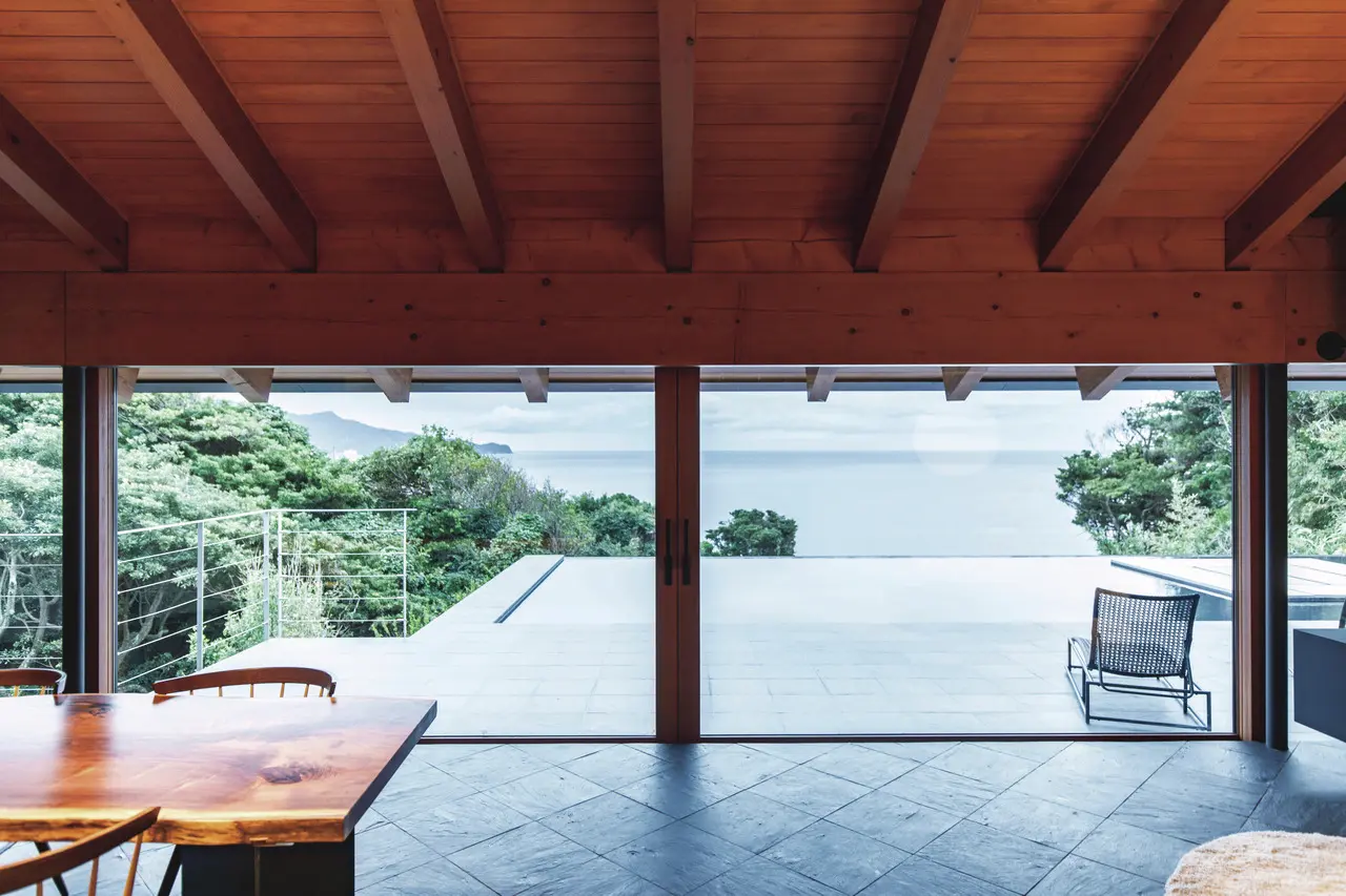 リビングからは、駿河湾を一望に