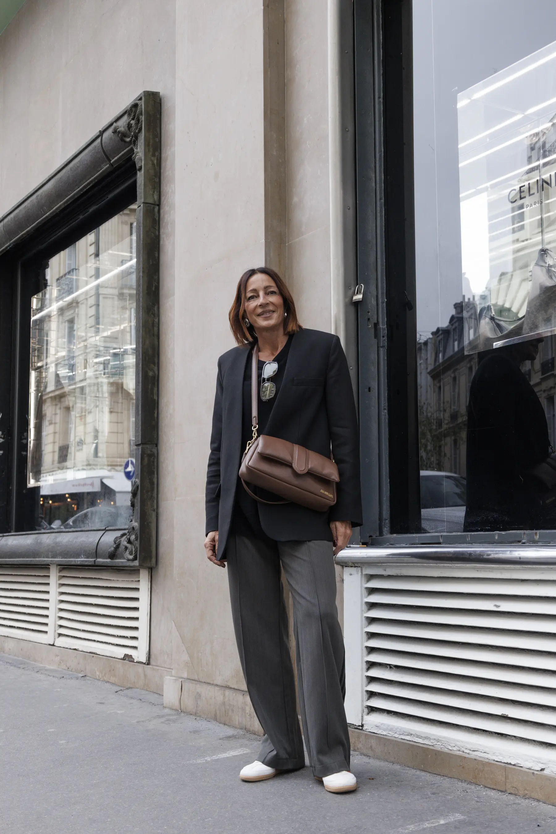 ファッションスナップ　スニーカー　アディダス　パンツコーデ