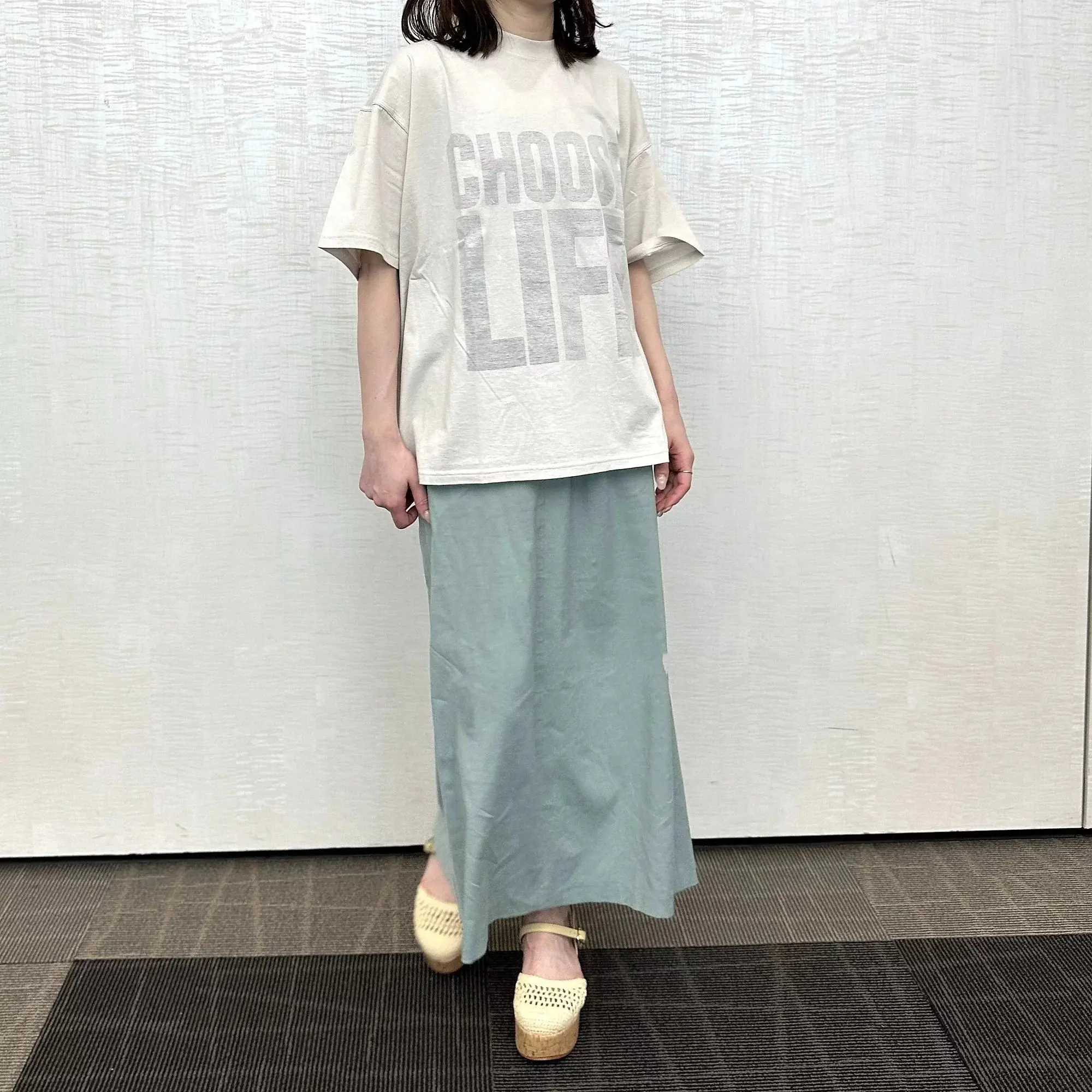 キャサリン・ハムネットの人気Tシャツが今年も登場! 伝説のスローガンTをさらにエレガントに!エクラプレミアムだけの限定カラーが登場_1_6