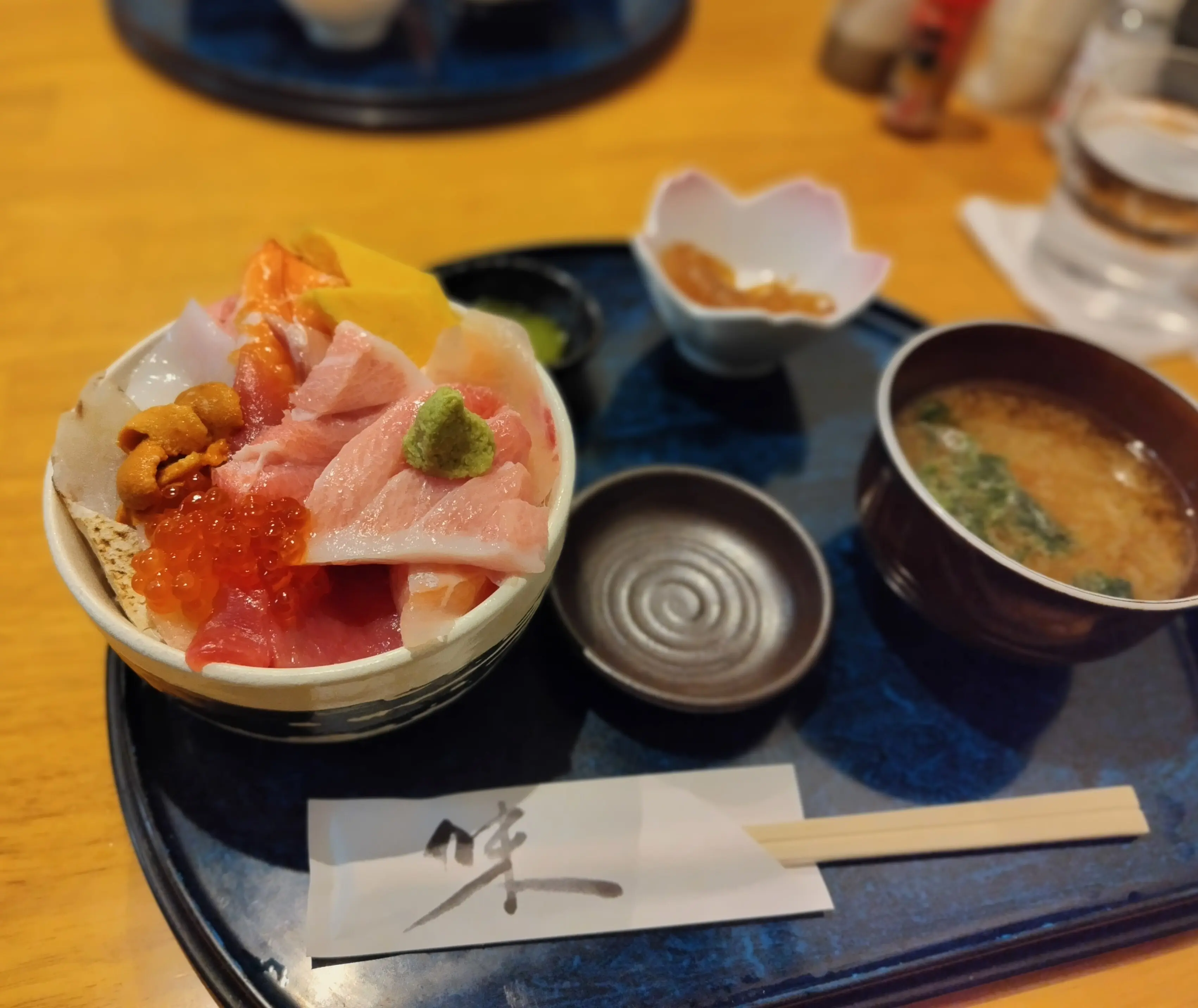 地酒と旬味 東家　海鮮丼