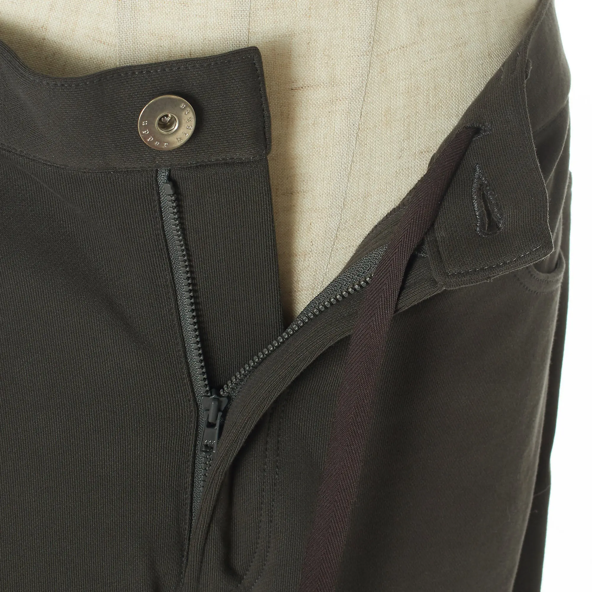 こなれたムードを加えるのに欠かせない「upper hights × éclat」「rag & bone」のリラクシーパンツ」_1_3