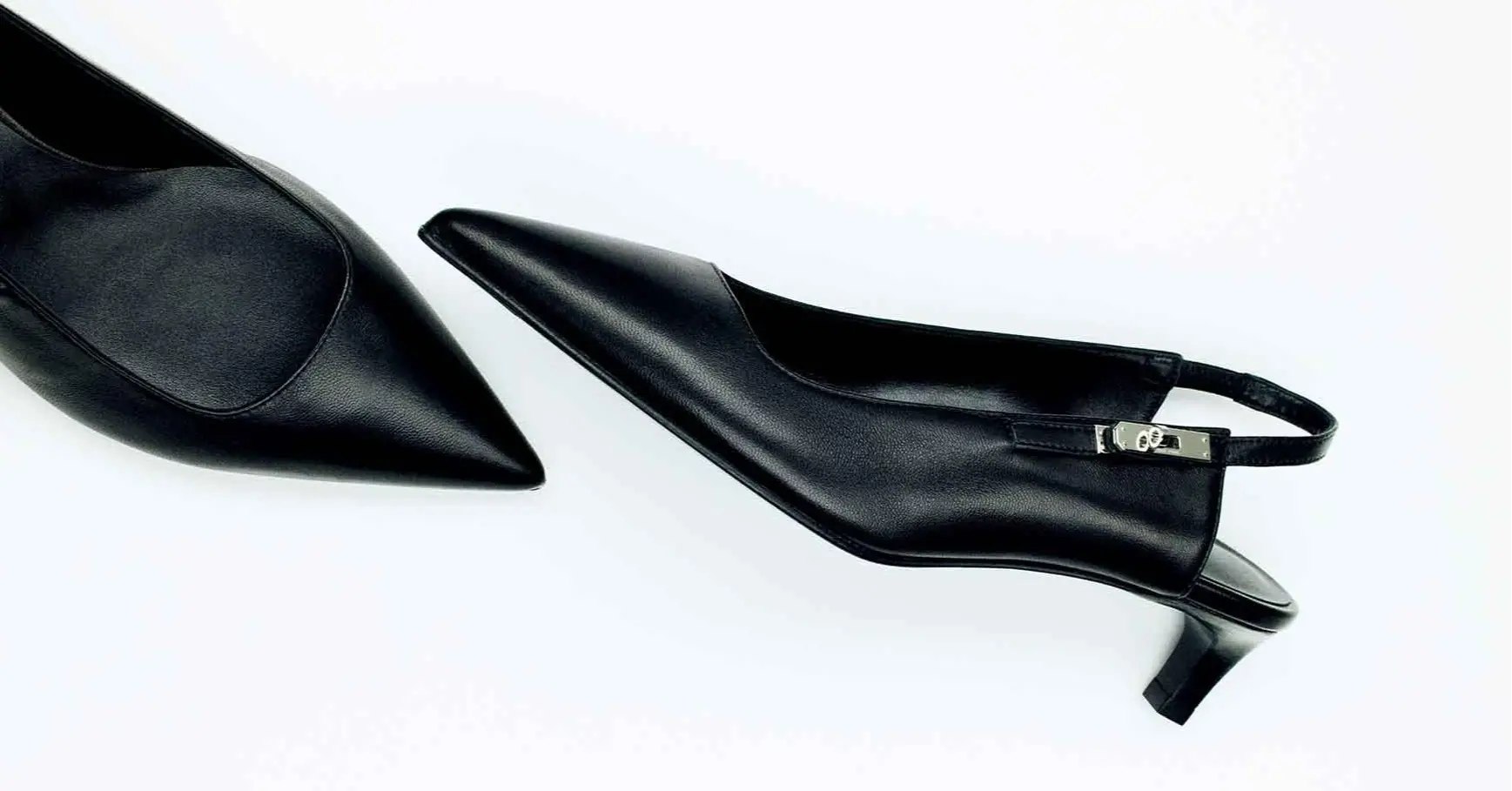 全方位どこから見ても美しい「エルメス」のスリングバック