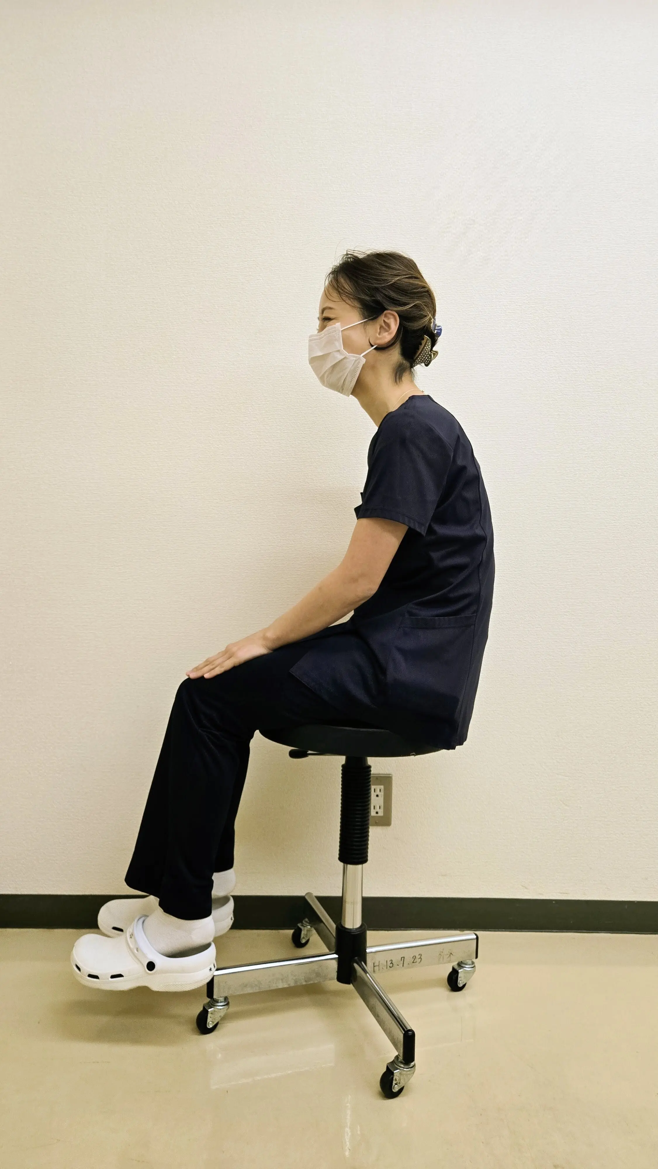 「後ろ姿年齢」は髪と姿勢で変わる—めざせ&quot;後ろ姿美人”①_1_2