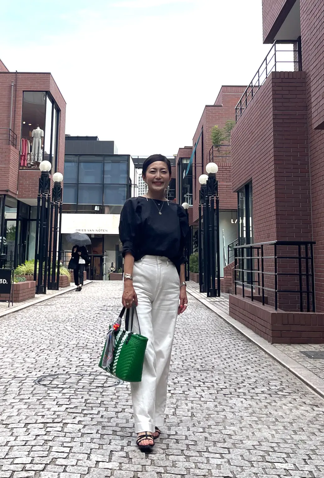 UNIQLOのホワイトデニムで華組同期ランチ会@表参道_1_8
