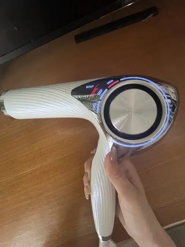 リファ ビューテックドライヤー