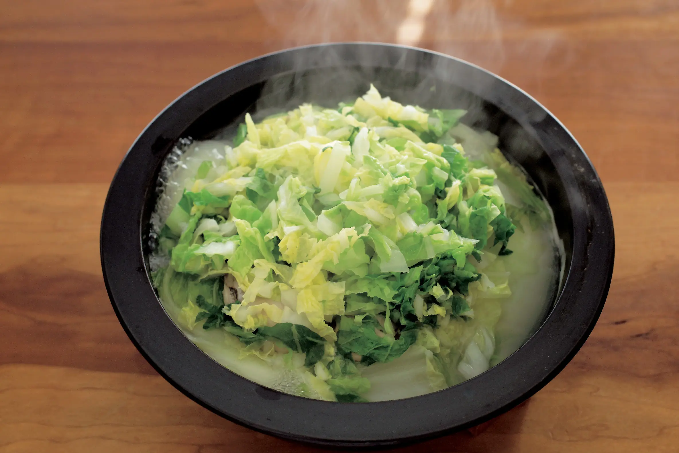 フードコーディネーター 長尾智子さんの白菜と牡蠣の蒸し煮鍋レシピ