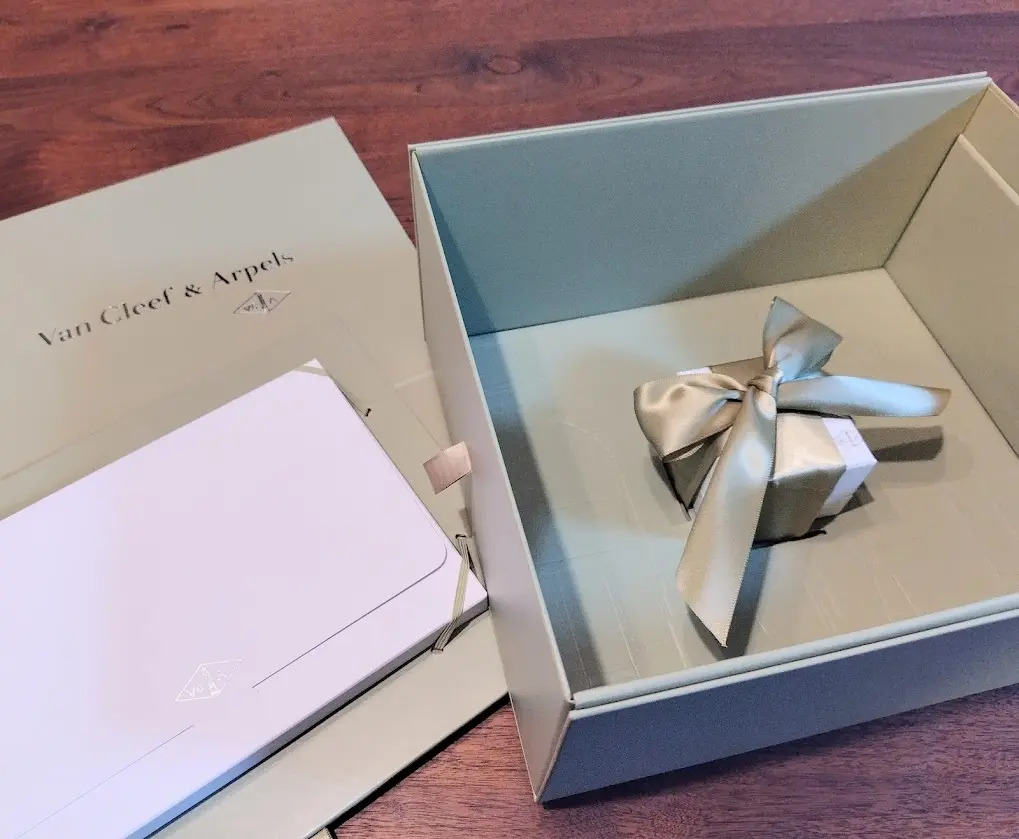 ヴァンクリーフ&amp;アーペル　Van Cleef &amp; Arpels 　