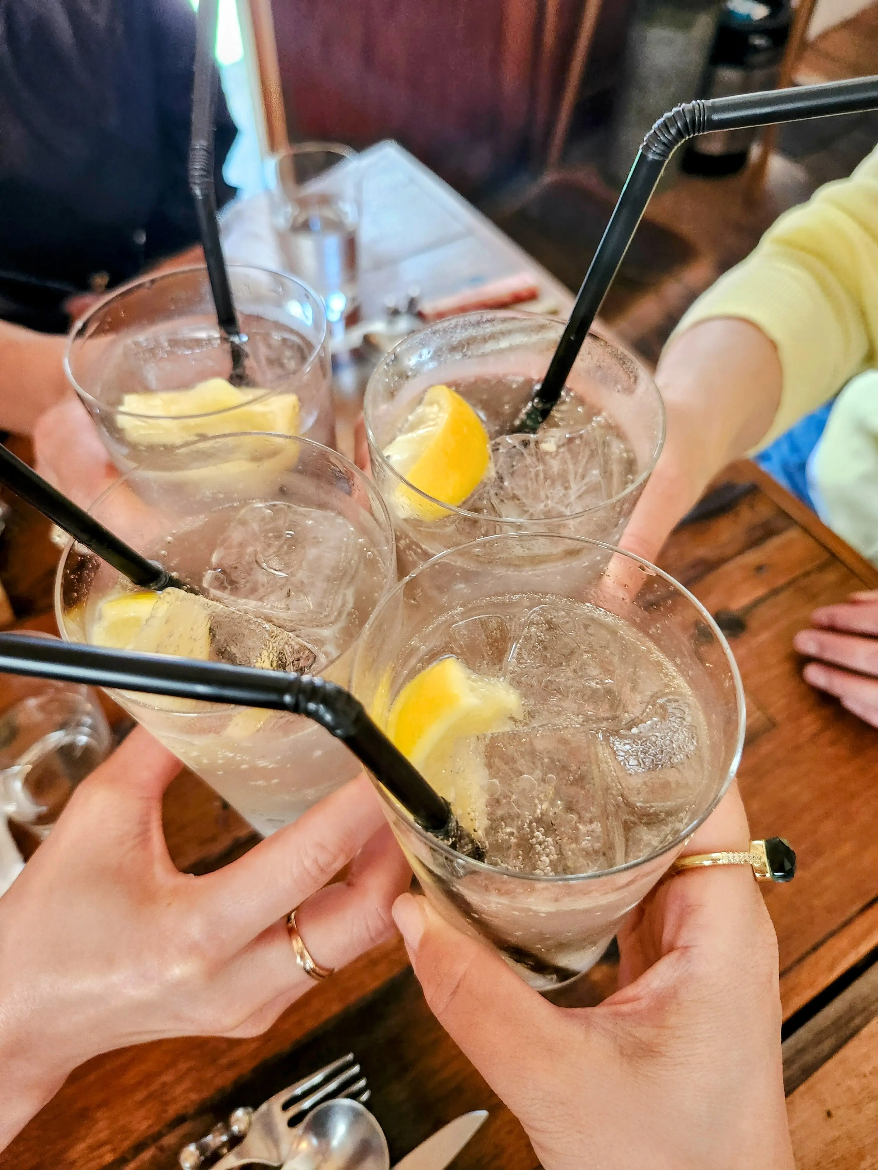 池ノ上駅、京王井の頭線、池ノ上ランチ、池ノ上カフェ、エテコブレッド、ビストロイノッチ、トネリコ、オーママ、Oh!mama、ブーランジェ