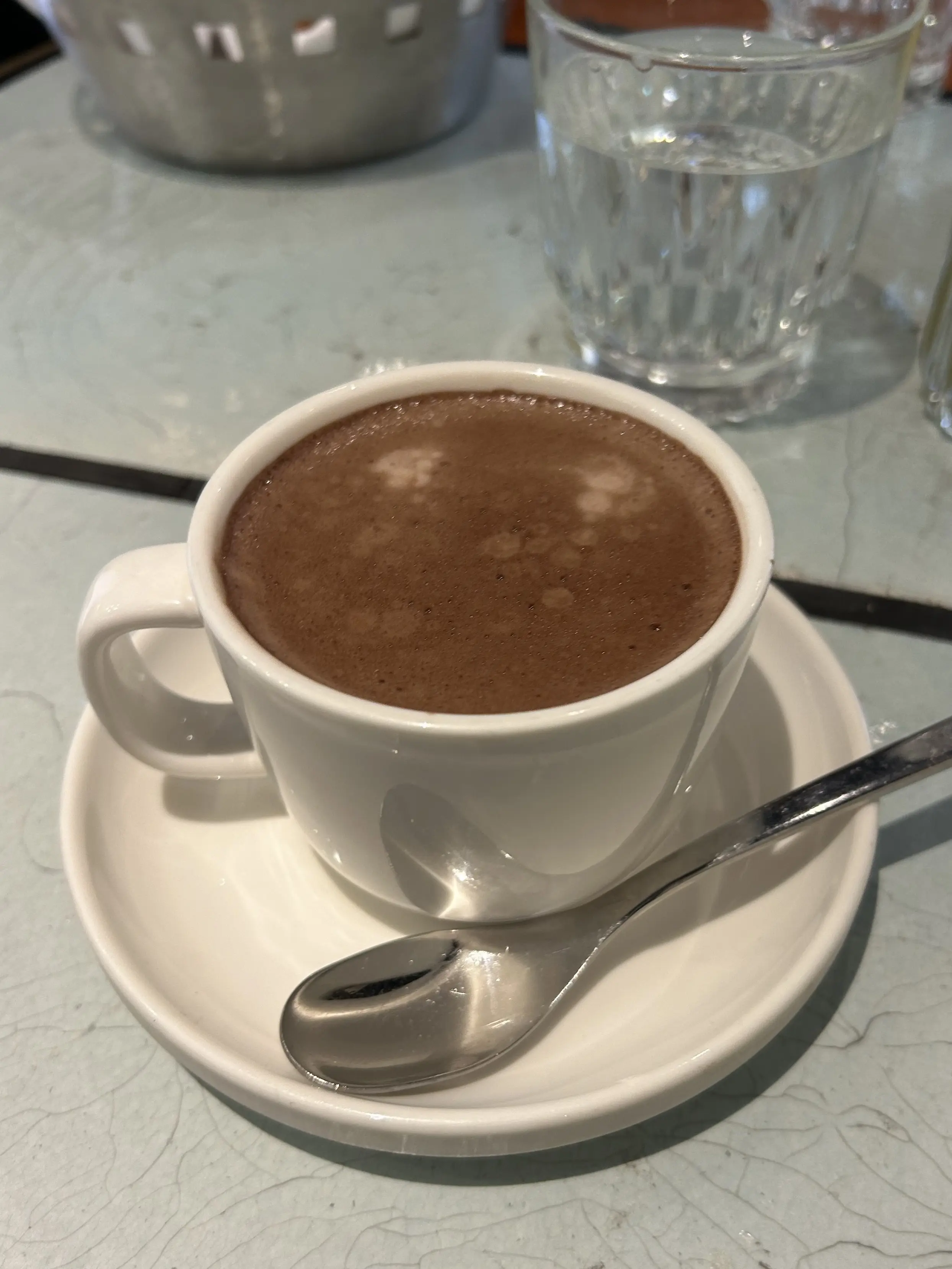 パリの朝食　ホットチョコレート　カフェ