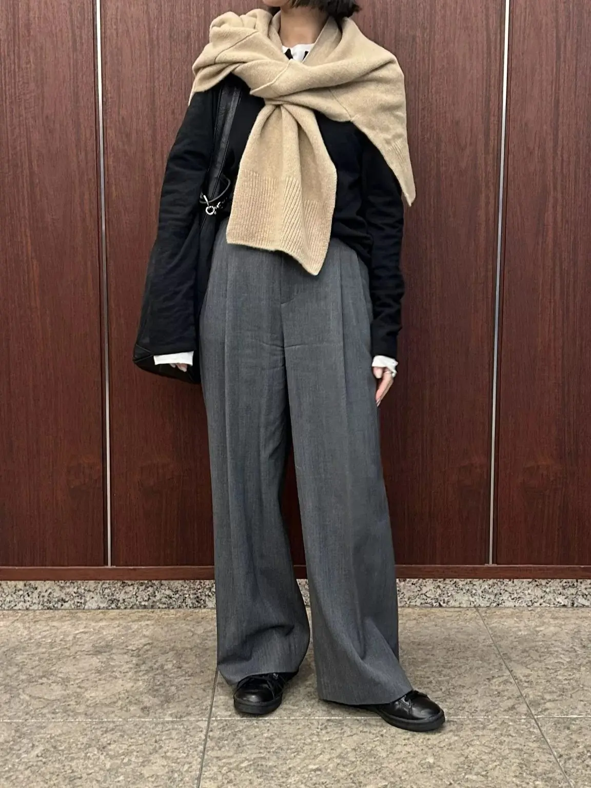 巻くだけでお洒落に変身♪都会的な抜け感を演出できる 「PROTAGONISTA・カーディガン風ストール」【50代ファッション】_1_10