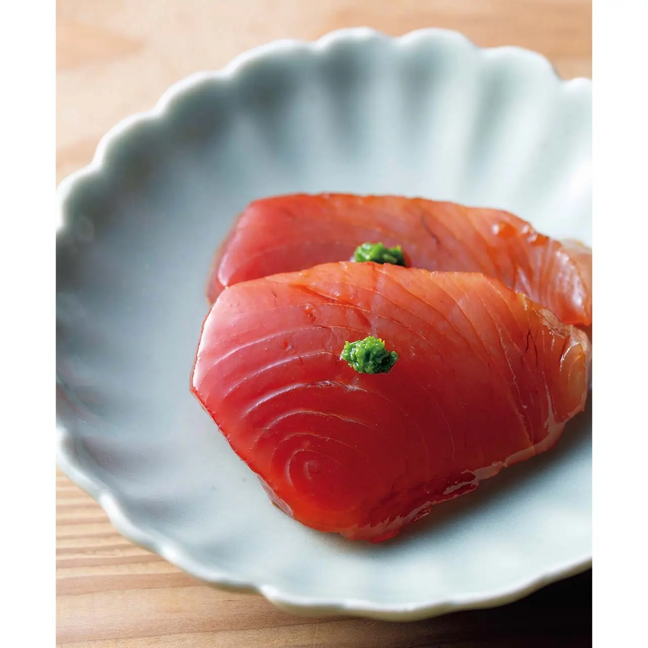 ヨコワ鮪のづけ」。 すり鉢であたった青ねぎがアクセントに　