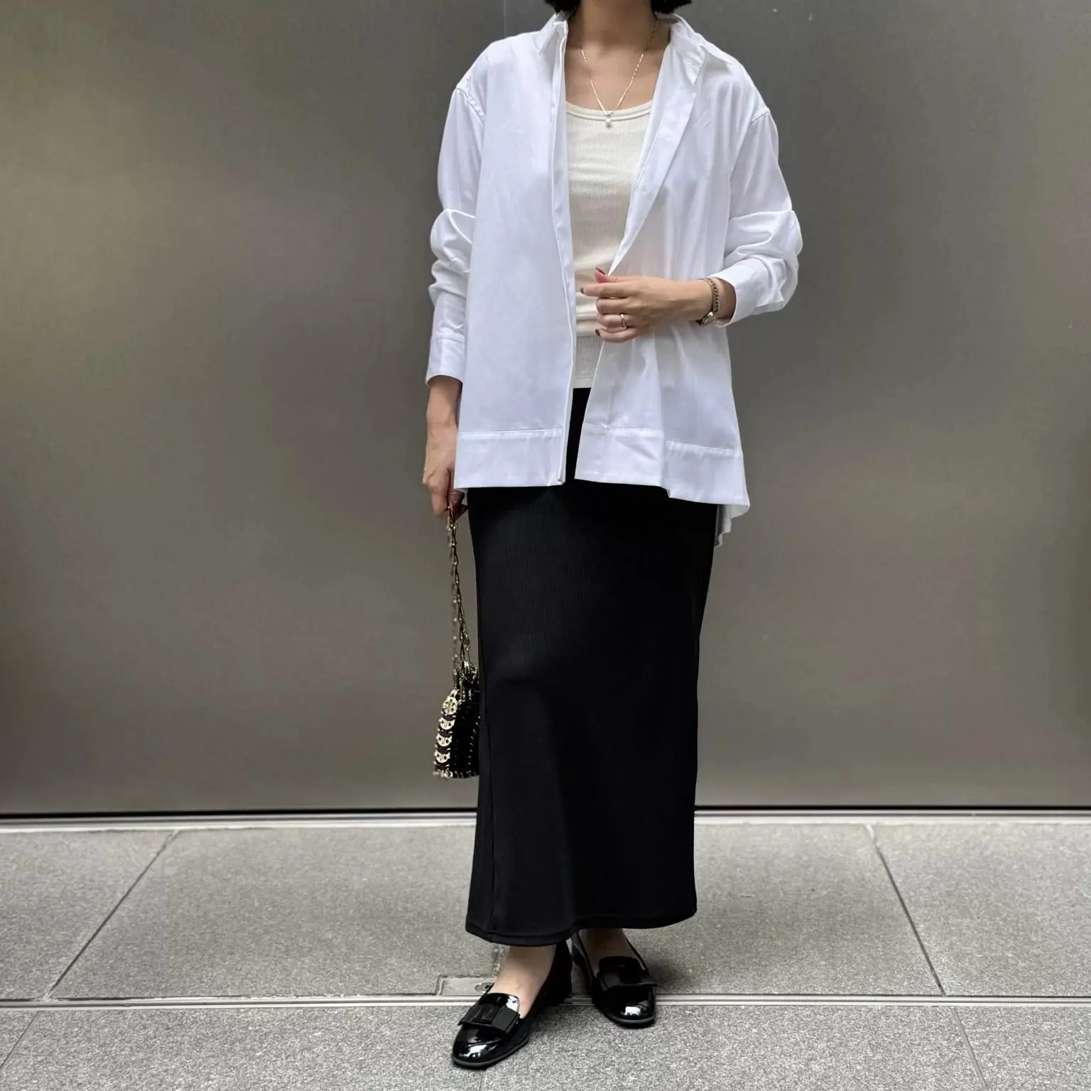 【50代秋コーデ】気温26度の服装。肌寒い季節の気温別コーデ25選_1_2