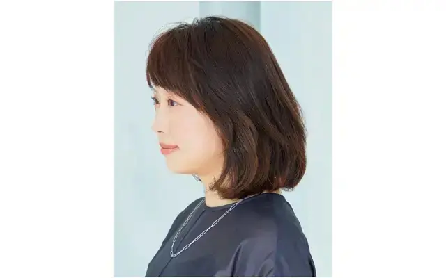 毛先パーマで、大人かわいい印象