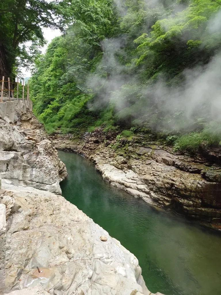 小安峡大噴湯③