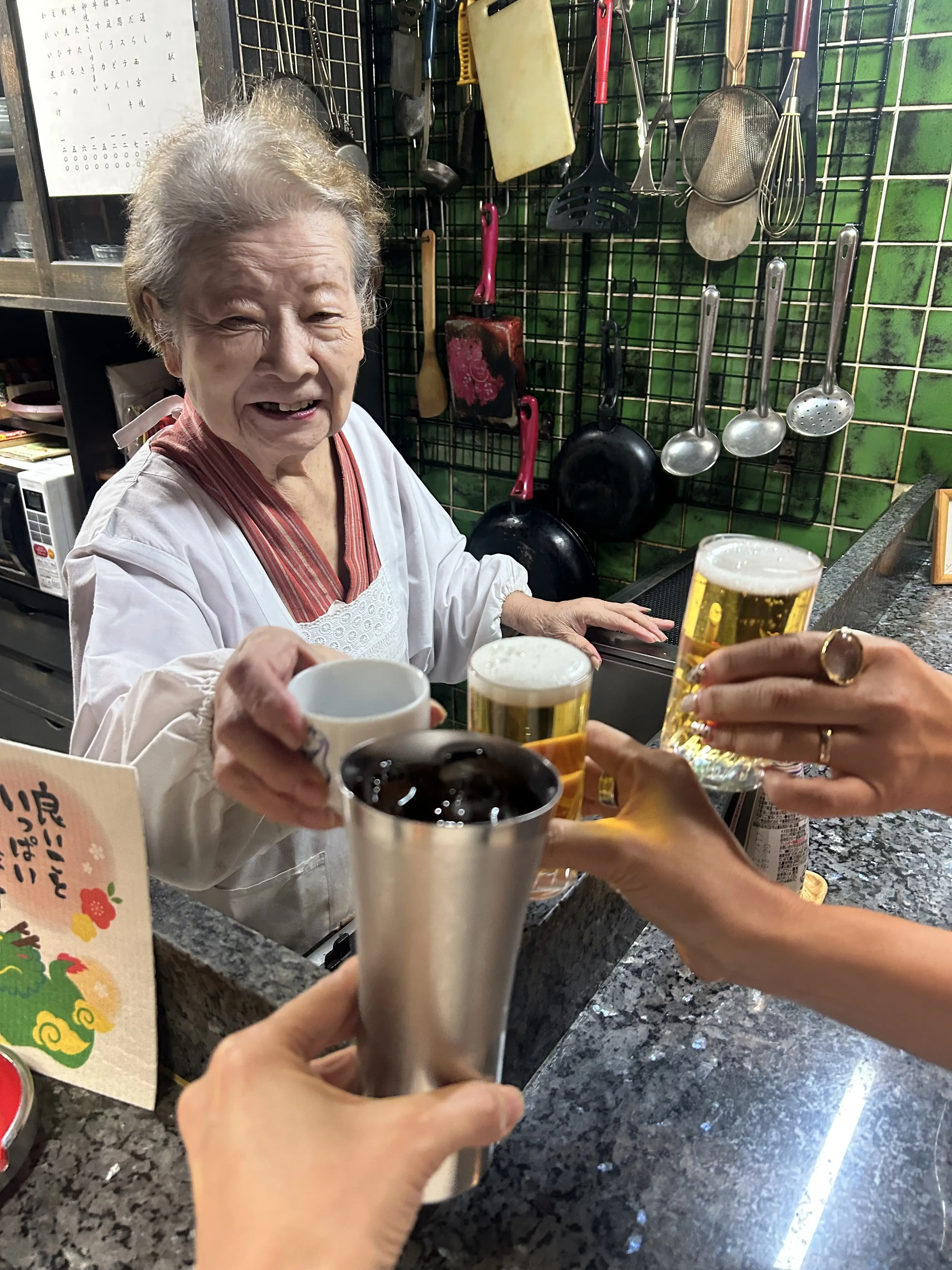 予約の出来ないもつ焼きの店。ファッションも飲みっぷりも男前な日。_1_23