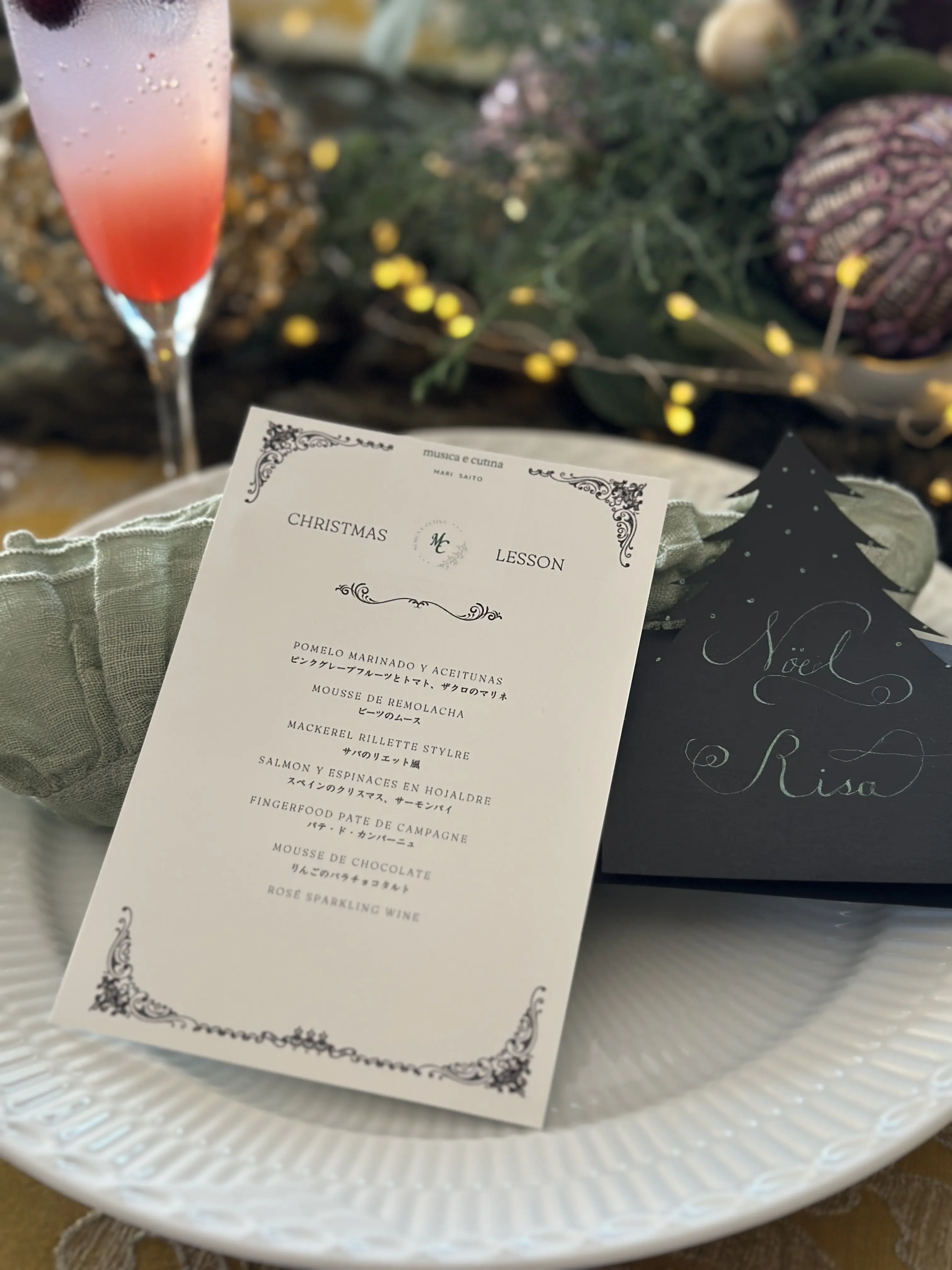 クリスマスカラーとしてZARAの赤トップス❤️を取り入れ、華やか気分で「パテ・ド・カンパーニュ」レッスンへ！_1_9-1