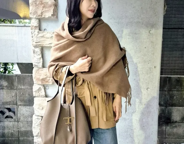 寒暖差を乗り切る強い見方!【カシミヤストール】活用術_1_6