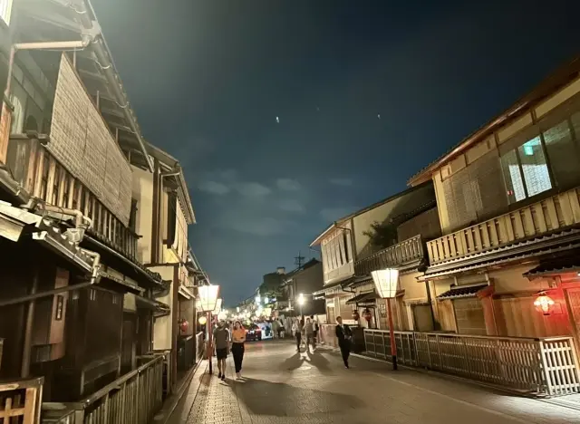 秋の京都、最終章は八坂神社。_1_9