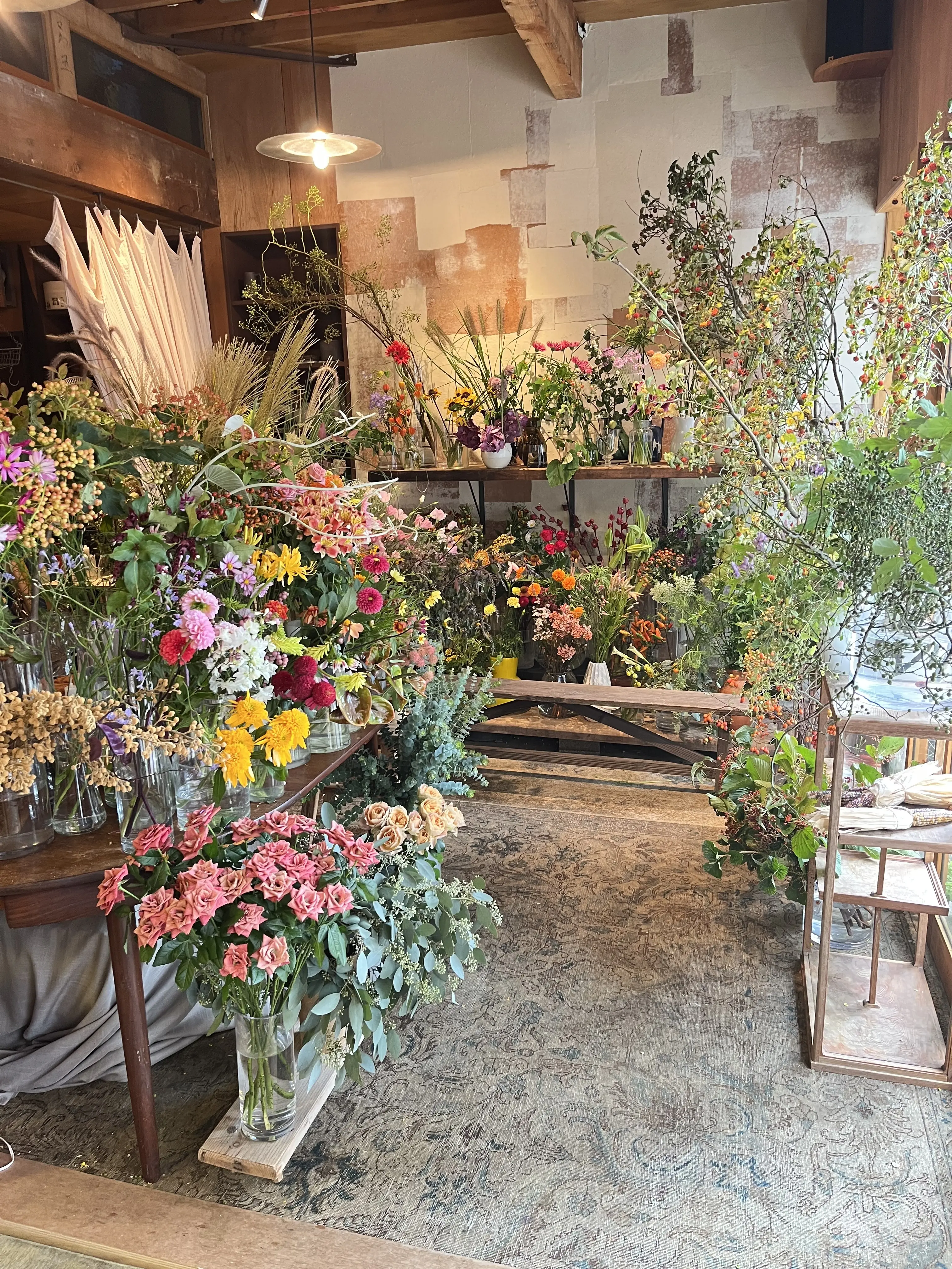 久々の花活♪秋色のお花の中で〝花屋で写真館〟_1_3