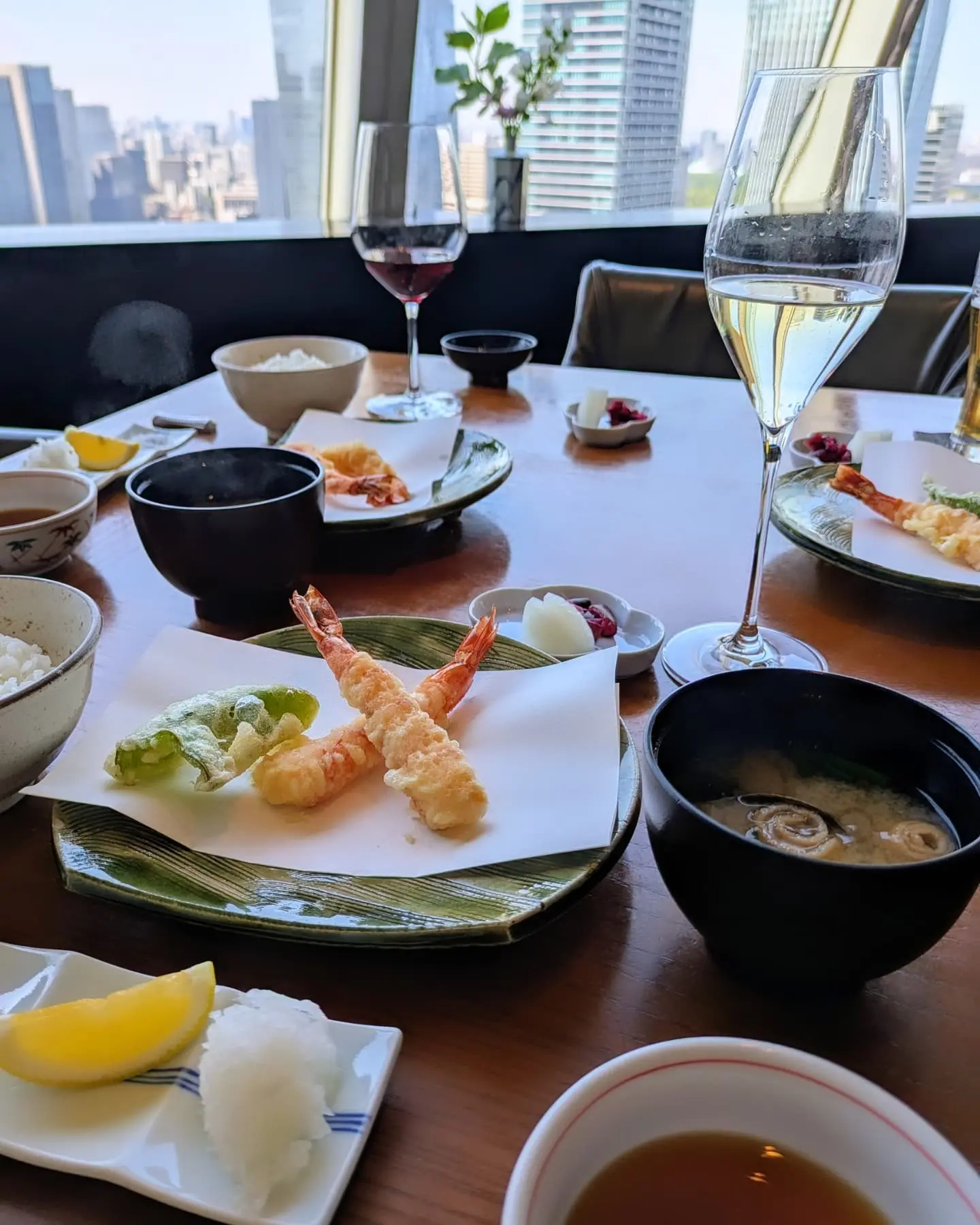 愛宕グリーンヒルズの絶景レストランで天麩羅&いちごスイーツづくしのゆったり時間_1_10