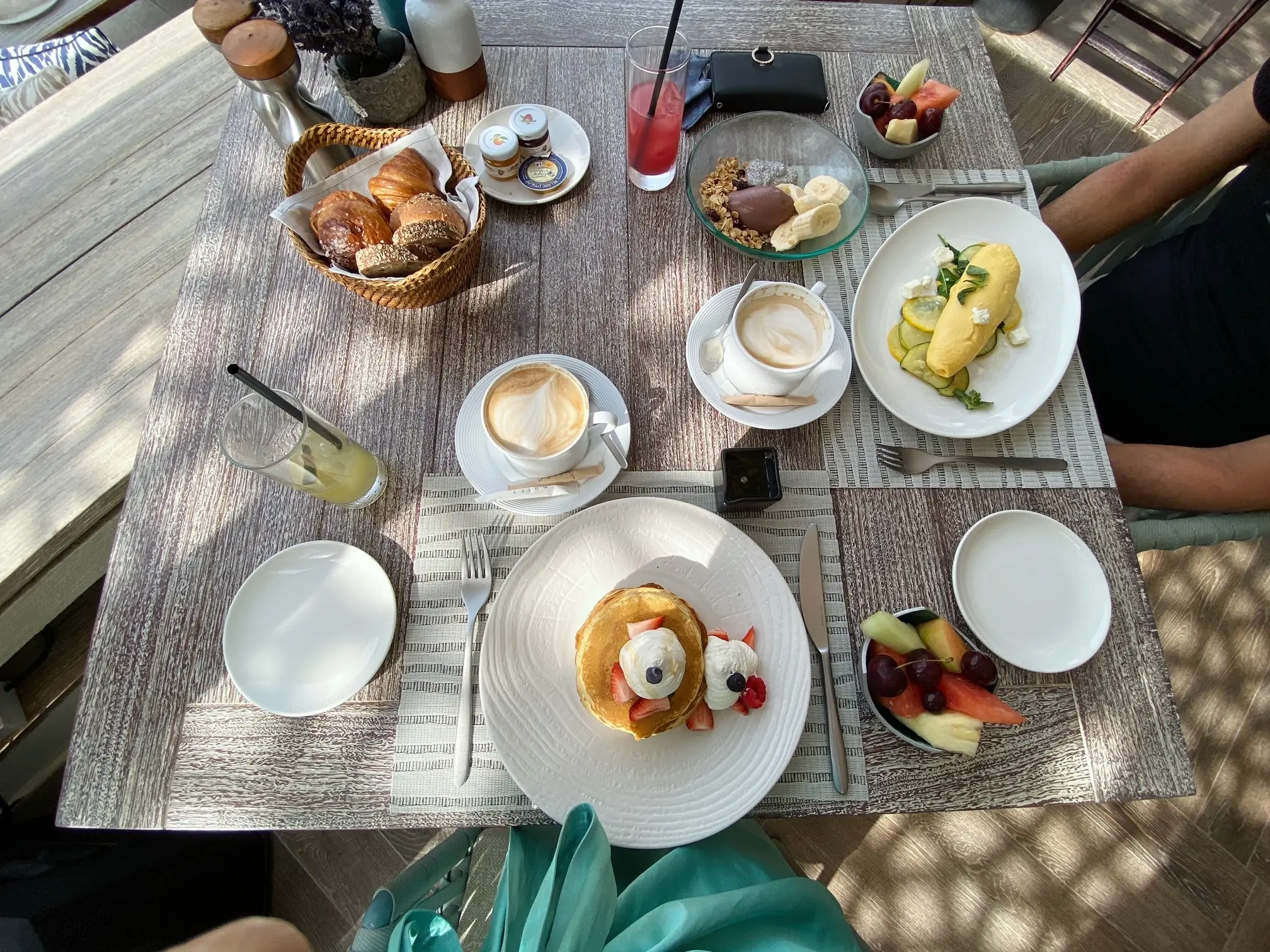 幸せな朝食とリゾートコーデ 〜ドバイ⑩〜_1_2