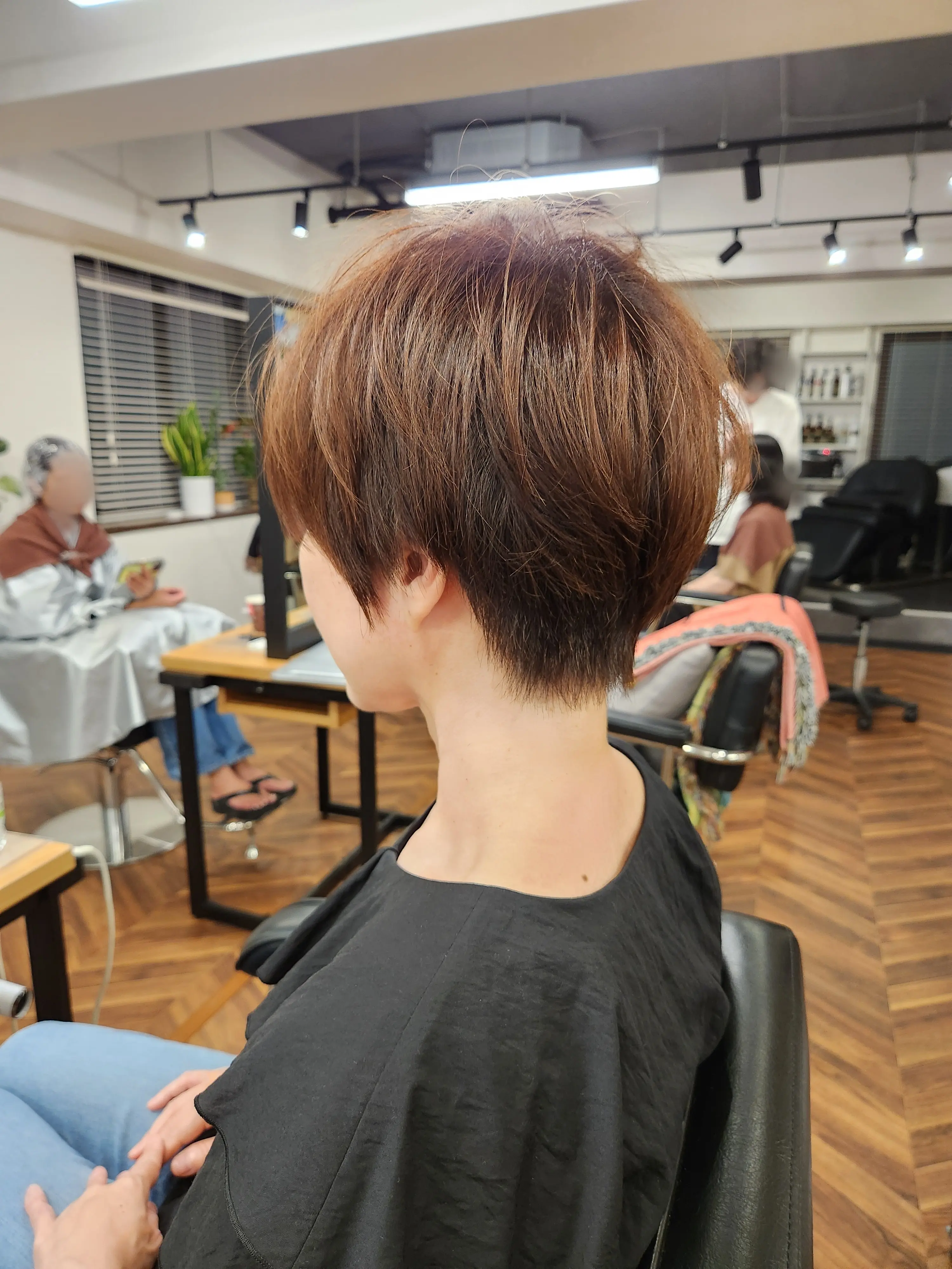 夏のスッキリショートヘアー_1_5