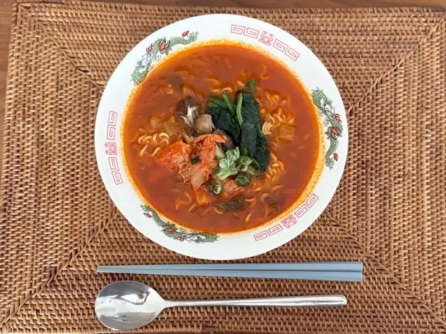 オモリ キムチチゲラーメン