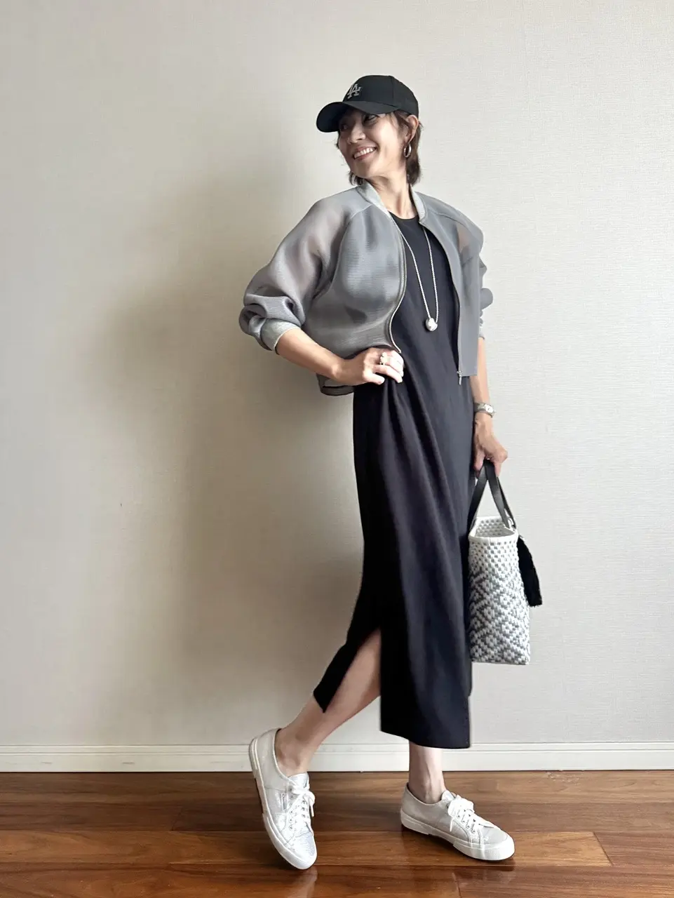 UNIQLOのポンチワンピースノースリーブ コーデ 05