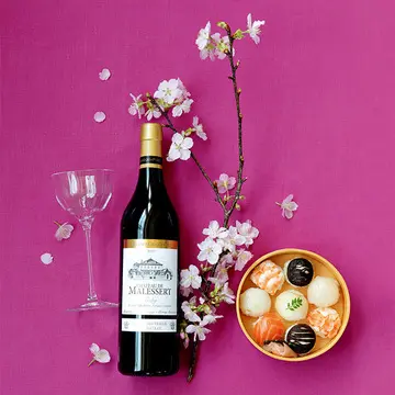 桜を見ながら味わう「シャトー・ド・マルセール プルミエ・グラン・クリュ」【飲むんだったら、イケてるワイン】