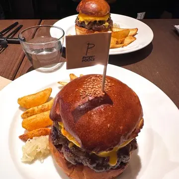 100名店のハンバーガー屋さん