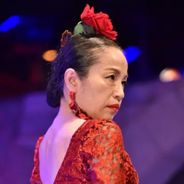宮崎桃代さん