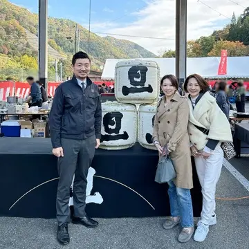 全日空のファーストクラスで提供される日本酒の新酒祭りへ