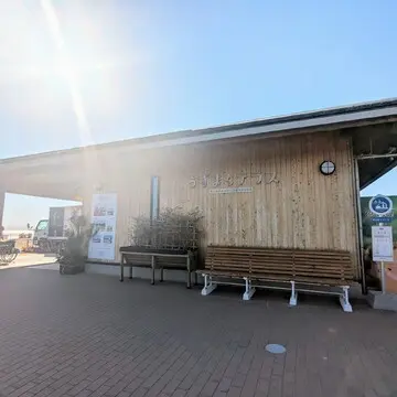 可愛い車がお出迎え♪ 道の駅 うずしお in うずまちテラス_1_3-1