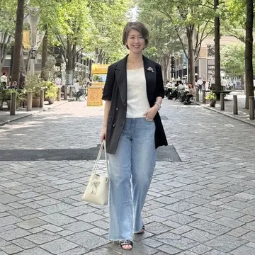 きちんと感も涼しさも〜半袖ジャケットで楽しむ大人カジュアルで丸の内ランチ