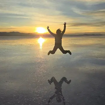 ボリビアウユニ塩湖から新年のご挨拶
