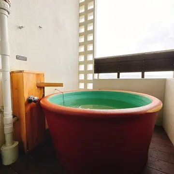 沖縄 瀬長島ホテル客室内の温泉