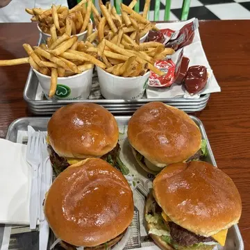 【Ｌ.Ａ.グルメ編】日本未上陸 ハンバーガー店 2選_1_6-2