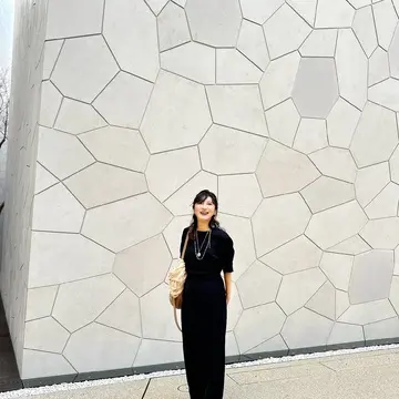黒トップスで大阪・関西万博へ