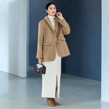 重さはいらない。暖かさと気軽さと上質さこそ、すべて。スタイリスト・福田亜矢子×E by éclat、大人のための「軽量コートジャケット」できました！