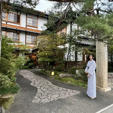 里山のラグジュアリーな宿に泊まる夫婦旅~金宇館