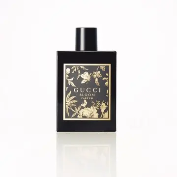 グッチ、ゲランの心ほどける香り「ヴァニラ・センセーション」【50代の肌未来が輝く最旬美コスメ】