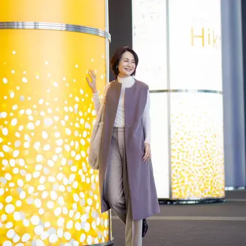 【北欧名作椅子と赤坂女子会】UNIQLOパンツで五感を満たす一日