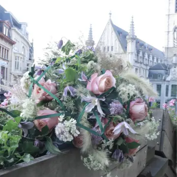 ベルギーの古城で束ねるブーケ Féerie Florale Flower Showに飛び入り参加