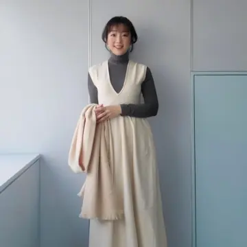 オフィスからの会食には、リラクシーでスタイル美なニットワンピースが心強い味方に