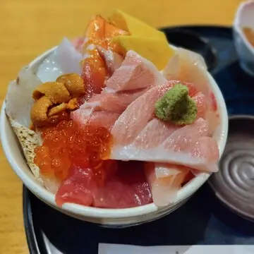 仙台日記🖊 ～仙台の朝市で海鮮丼を食す😋～