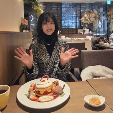 ツイード風ニットガウンジャケット(E by éclat)を着てスノーマンリースパンケーキを♡